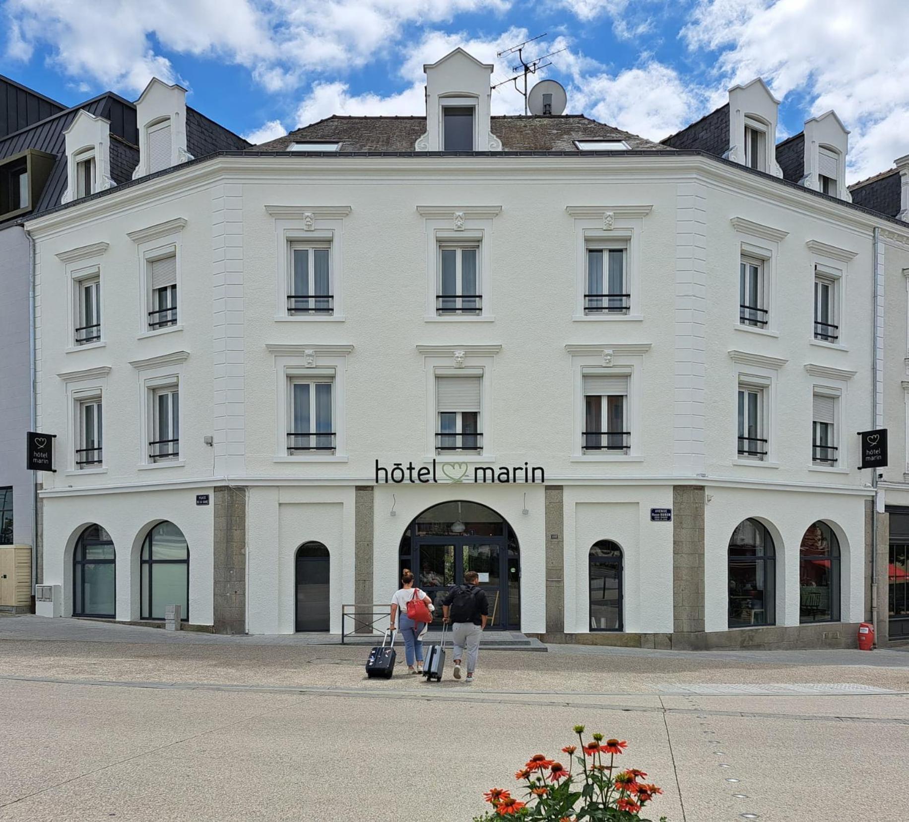 Hôtel Marin Laval  Buitenkant foto